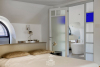 Ensuite badkamer, ook afsluitbaar 