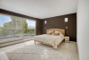 Master bedroom met inloopdressing en eigen badkamer