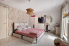 Ruime slaapkamer 