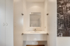 Lavabo bij slaapkamer